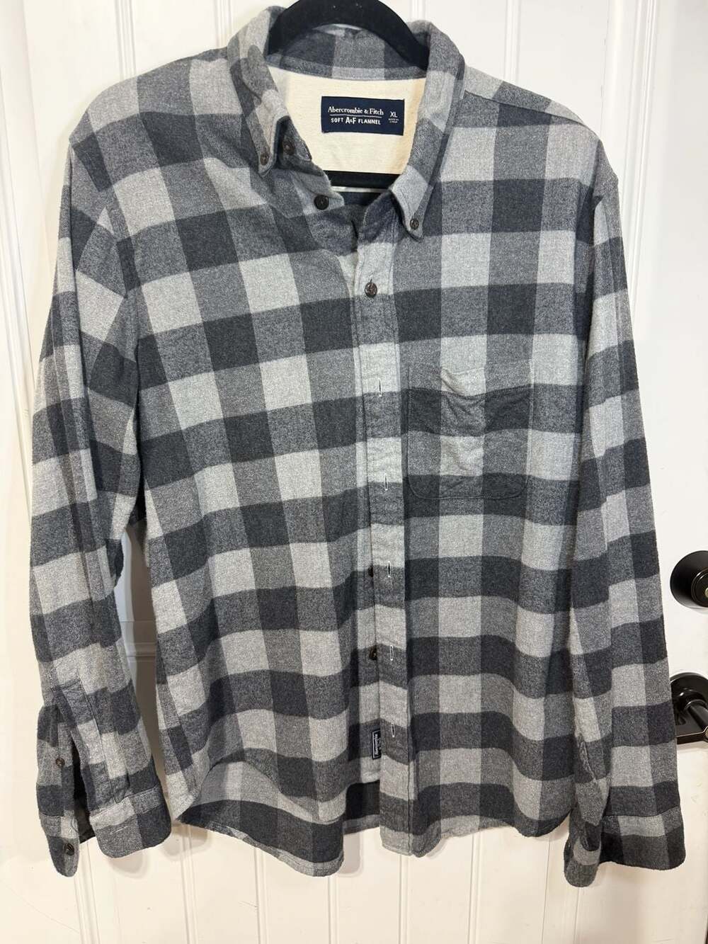Abercrombie & Fitch Soft Flannel Gray and Black Plaid  Shirt Size XL